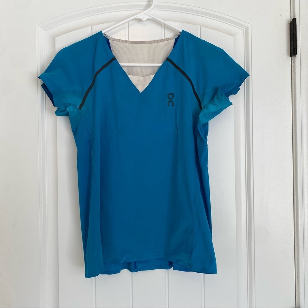 On Running Women's Blue Performance-T Short Sleeve Shirt Size Small
